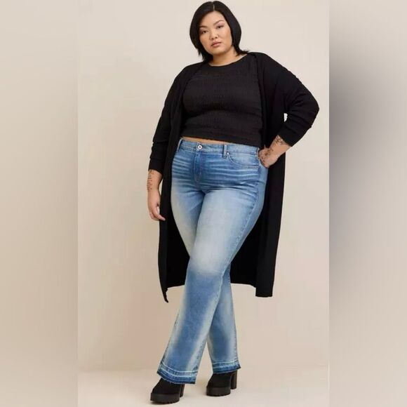 Torrid Black Chiffon Smocked Ruffle Short Sleeve Crop Top - Picture 2 of 11